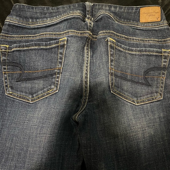 Size 4 American Eagle stretch boot cut jeans - Picture 3 of 3